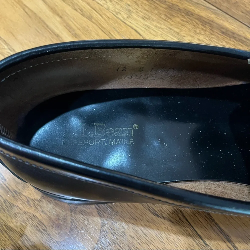 L.L. Bean Black Leather Oxford Tassel Loafers 12B Made in USA‎